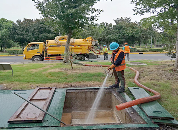 焉耆化油池清理